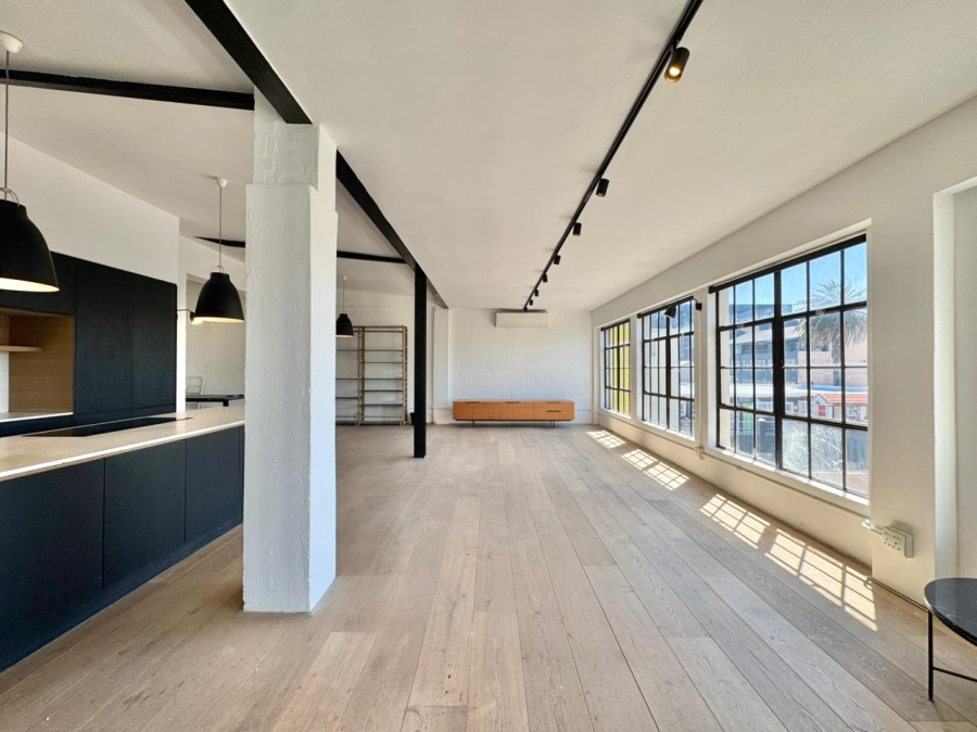 1 Bedroom Property for Sale in Woodstock Western Cape